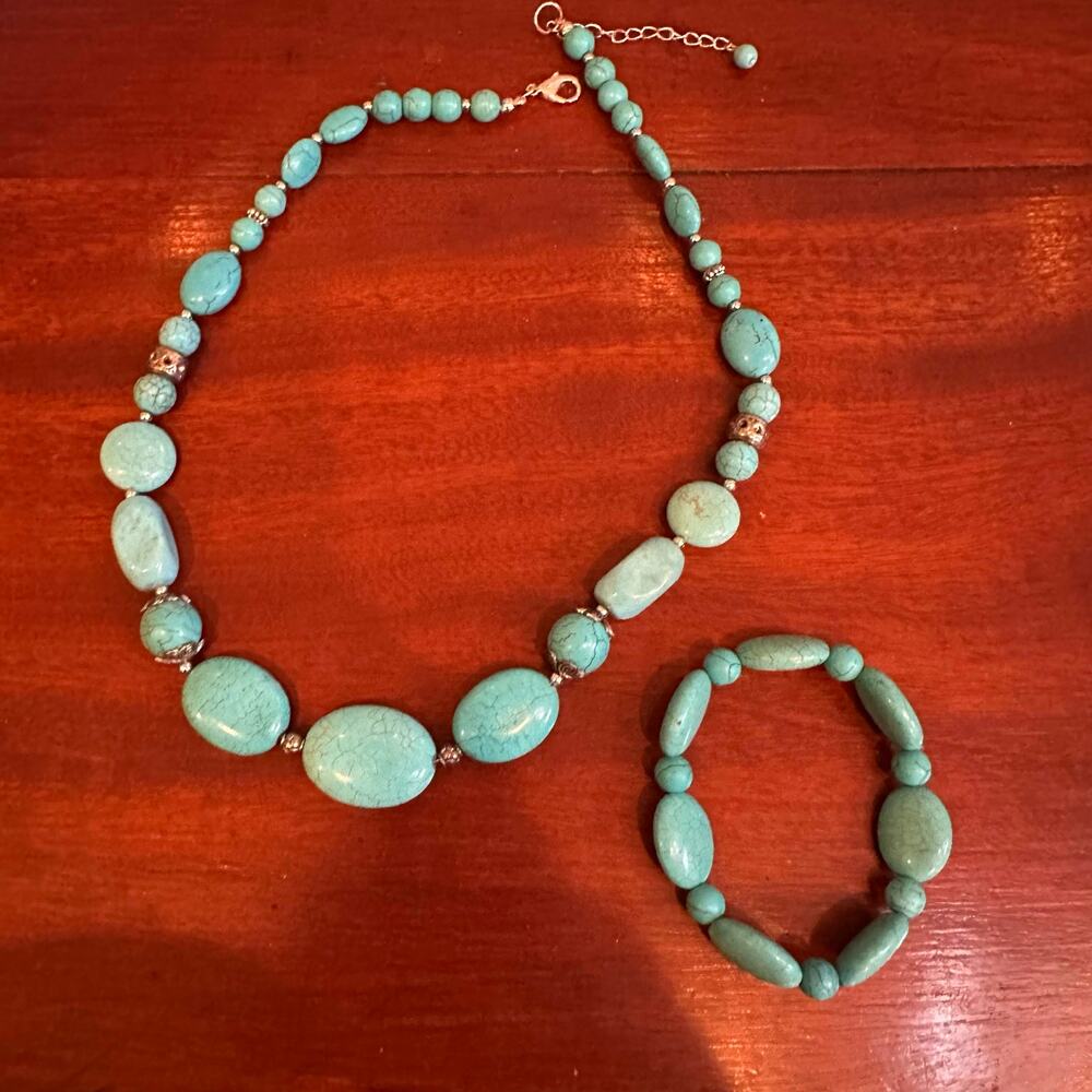 Coastal Cowgirl Necklace Set Bracelet Blue Turquoise Color Beads Beaded jewelry